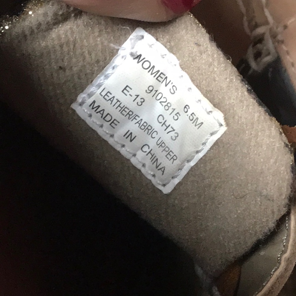 Sperry’s - Picture 3 of 3
